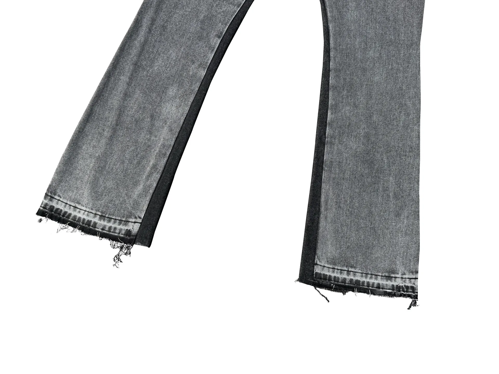 P246💰G990 GALLERY DEPT Denim Flared Jeans Washed and Distressed Spliced ​​Jeans Denim Washing Factory. During this process, the owner of the washing factory helped introduce a boss who once worked for Levi OEM and started his own business. This also paved the way for the following styles. Therefore, Levi's remodeled single product for the base plate is really familiar. Whether it is the fabrics supplied or the lathes used in production, there is nothing to choose from. -Color: Black -Size: S-XXL (corresponding to 28-36)